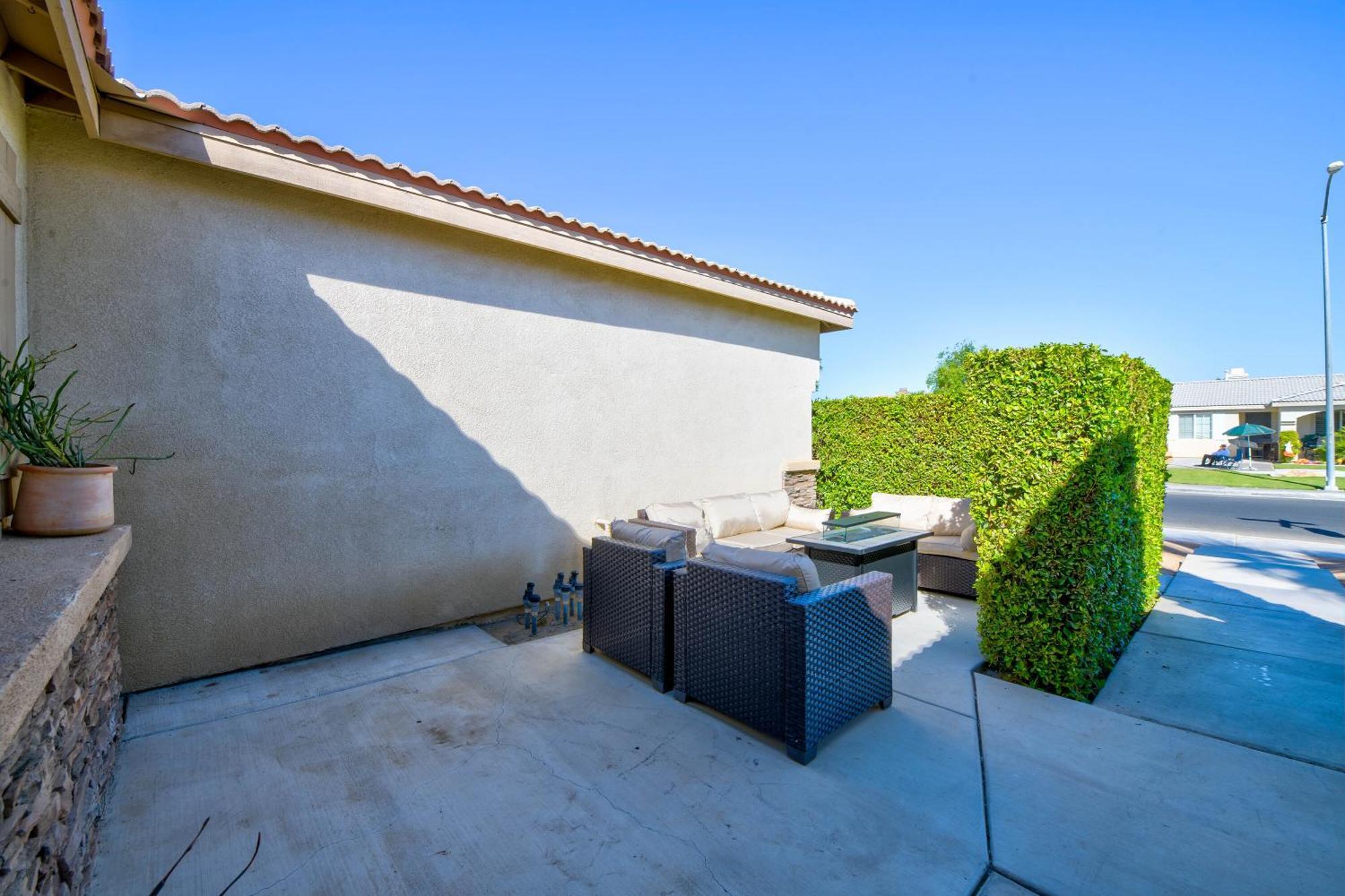 Casa Desert Muse With Heated Pool Spa Firepit Mini Golf And Games Indio Ngoại thất bức ảnh